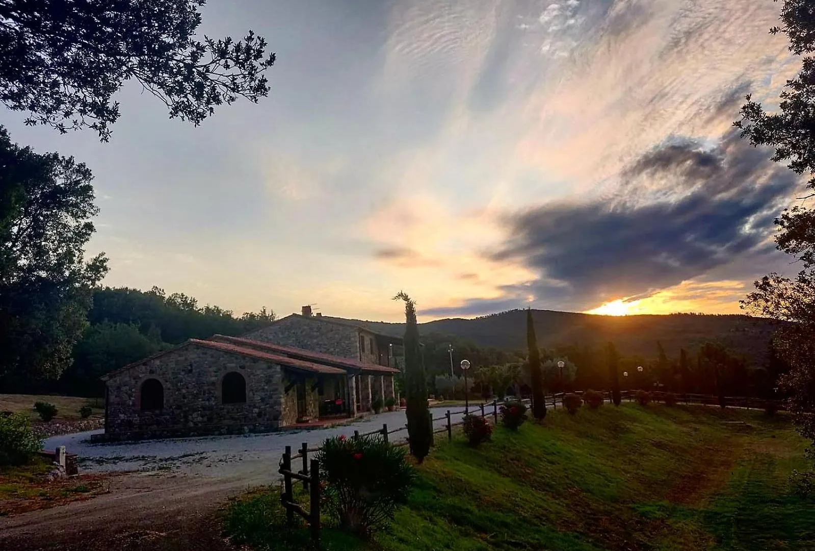 Il Casale - Tenuta Le Bruscoline Massa Marittima Italy